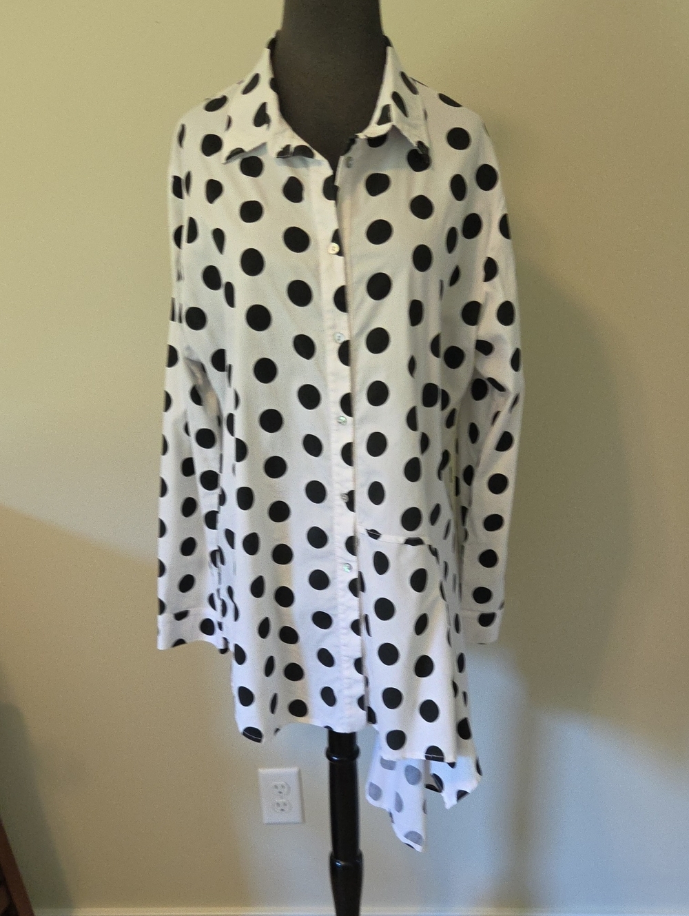 Comfy USA White Tunic with Black Polka Dots